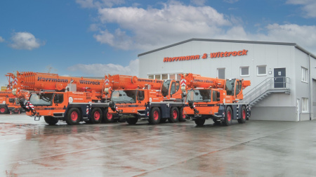Herrmann & Wittrock expands fleet with Liebherr mobile cranes